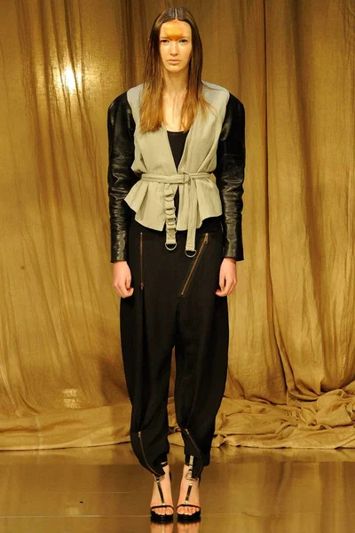 Look 1